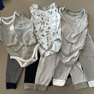 Burt’s Bees Onesies/pants